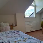Mansarde Zeder In Privatvilla Im Zentrum Merans Apartment Merano