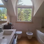 Apartment Mansarde Zeder In Privatvilla Im Zentrum Merans