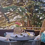Mansarde Zeder In Privatvilla Im Zentrum Merans Apartment Merano