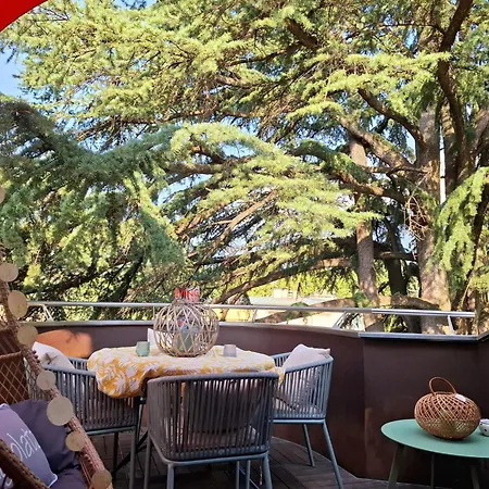 Mansarde Zeder In Privatvilla Im Zentrum Merans *