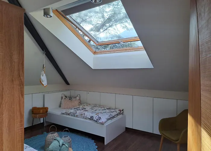 Mansarde Zeder In Privatvilla Im Zentrum Merans * Meran