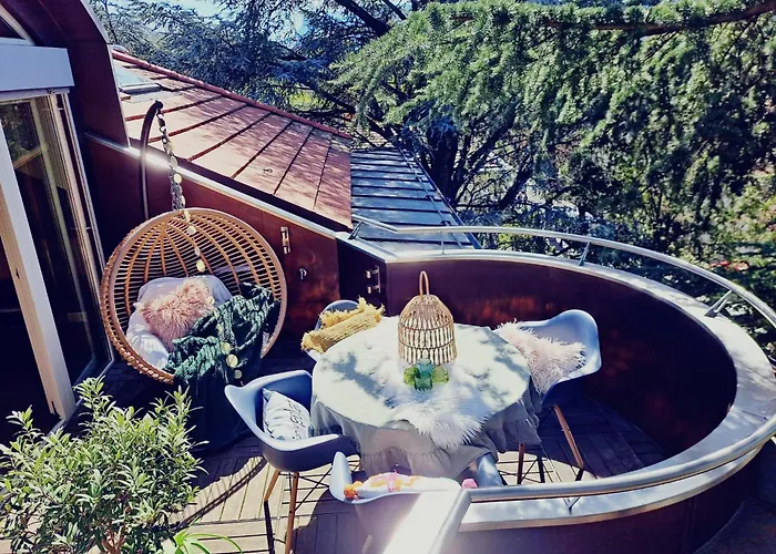 Mansarde Zeder In Privatvilla Im Zentrum Merans *