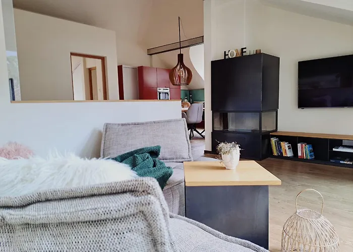 Mansarde Zeder In Privatvilla Im Zentrum Merans *